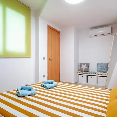 Oasis En El Centro De Manresa Apartment Exterior photo